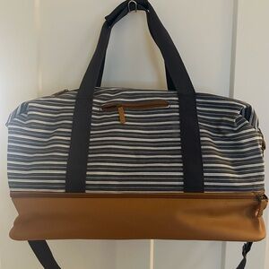 DSW Bundle 3 Weekender Bags